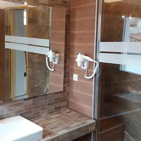 Aeolic Star 2* Kalambaka