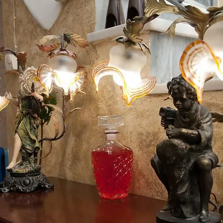 מלון Aeolic Star 2*