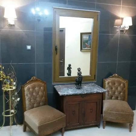 Aeolic Star מלון 2*